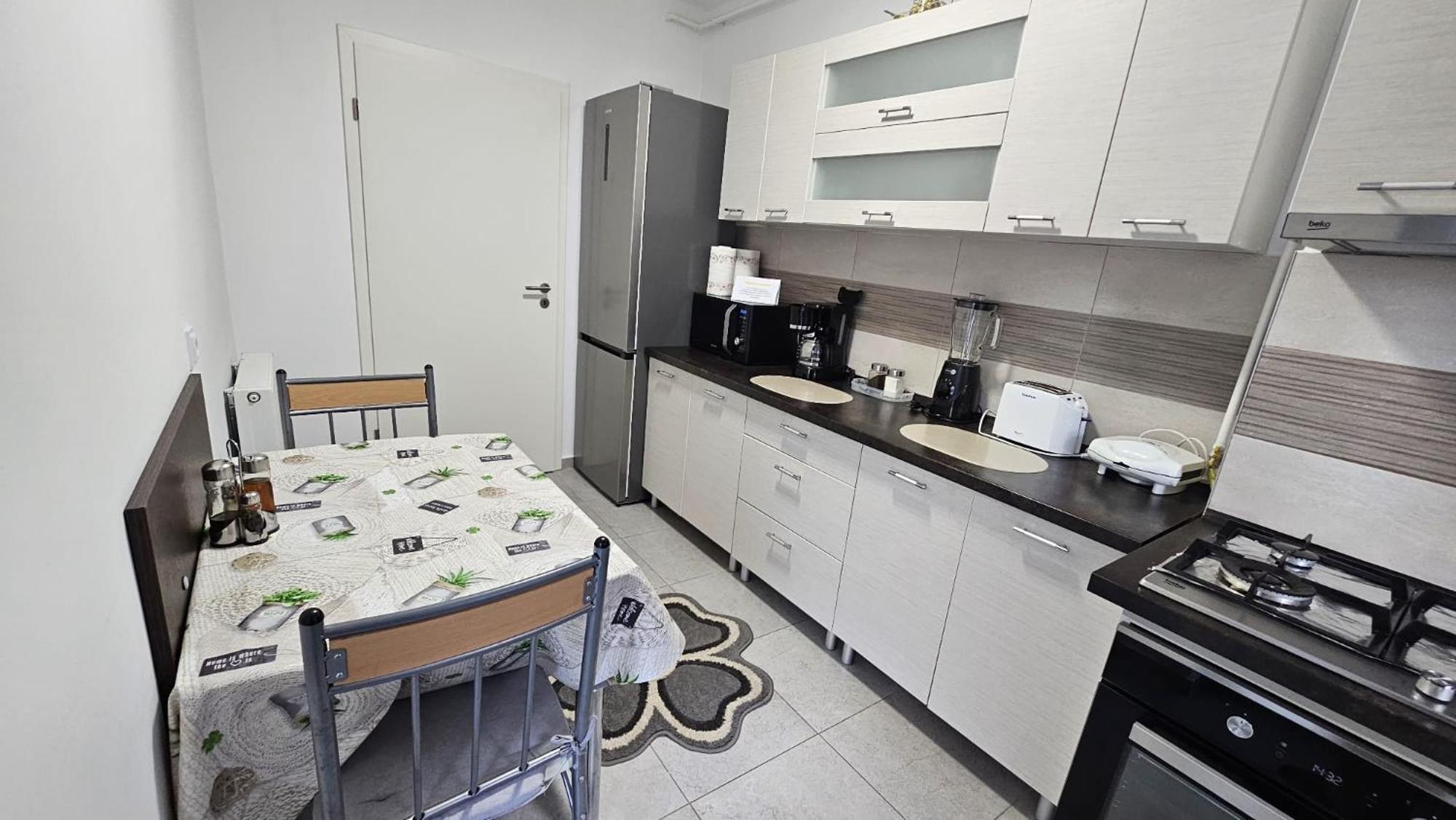Elissa Apartment Brasov Bagian luar foto