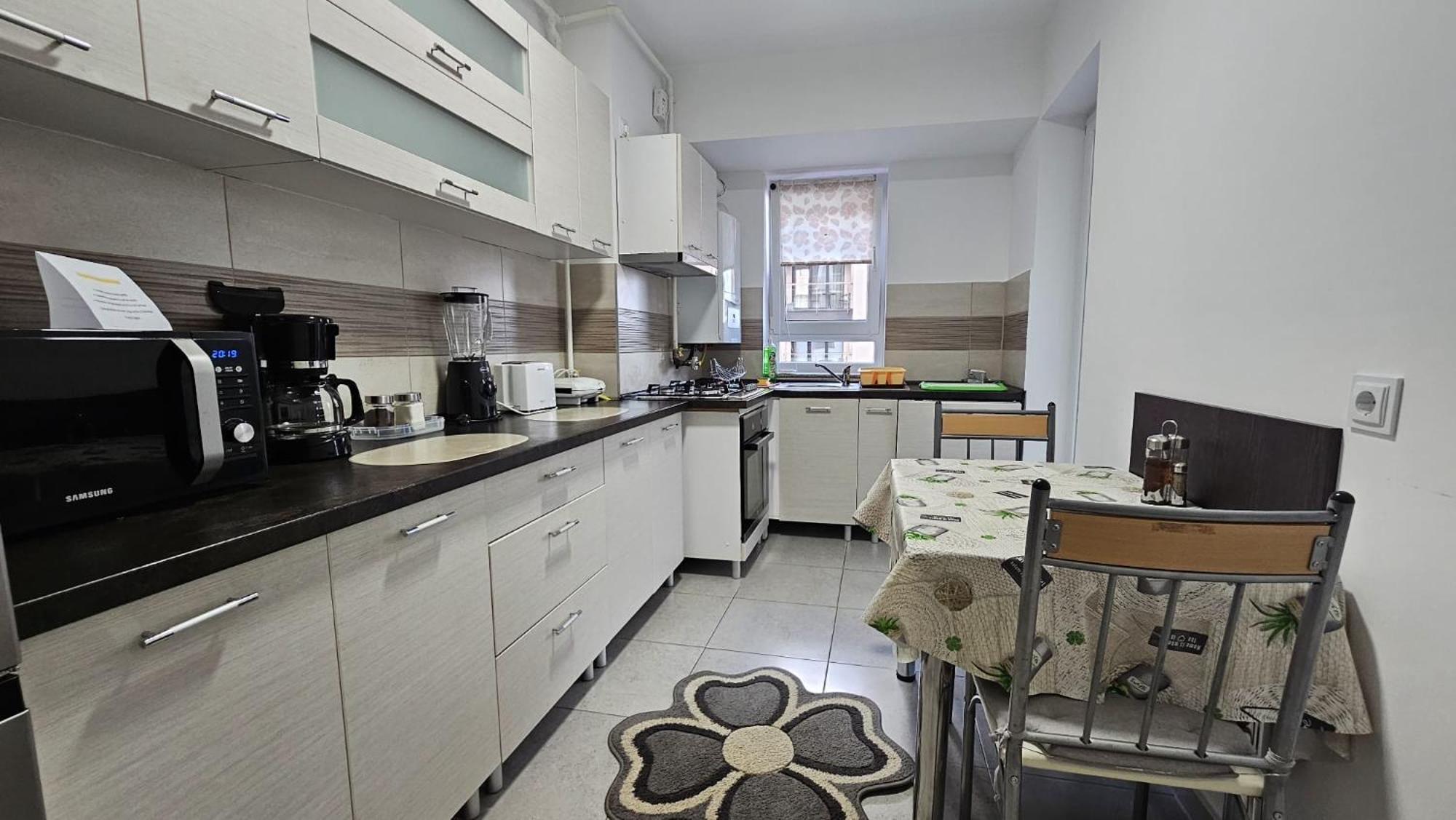 Elissa Apartment Brasov Bagian luar foto